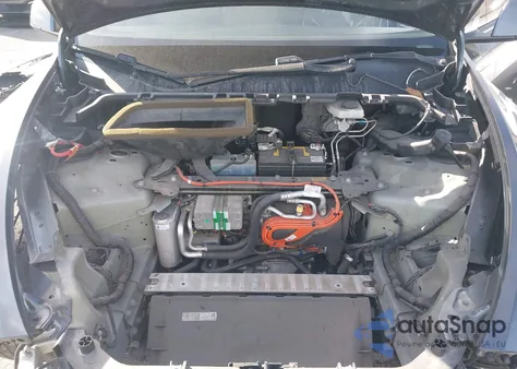 2020 Tesla Model Y Long Range Dual Motor All-Wheel Drive z USA, uszkodzony, nr VIN 5YJYGDEE6LF053141